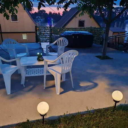Splav Andjela Apartment Belgrade